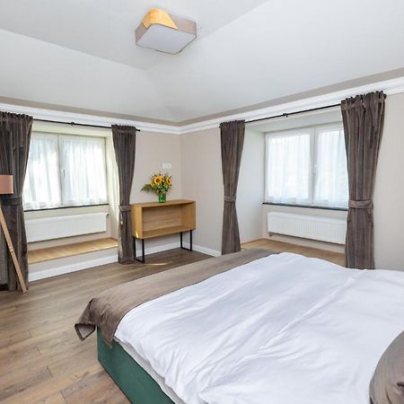 B59 Boutique Hotel Câmpulung Moldovenesc Buitenkant foto