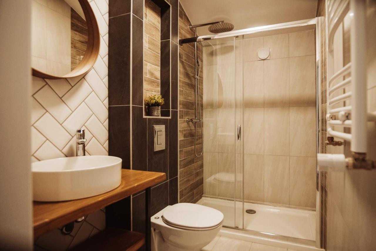 B59 Boutique Hotel Câmpulung Moldovenesc Buitenkant foto