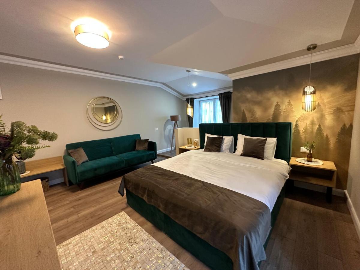 B59 Boutique Hotel Câmpulung Moldovenesc Buitenkant foto