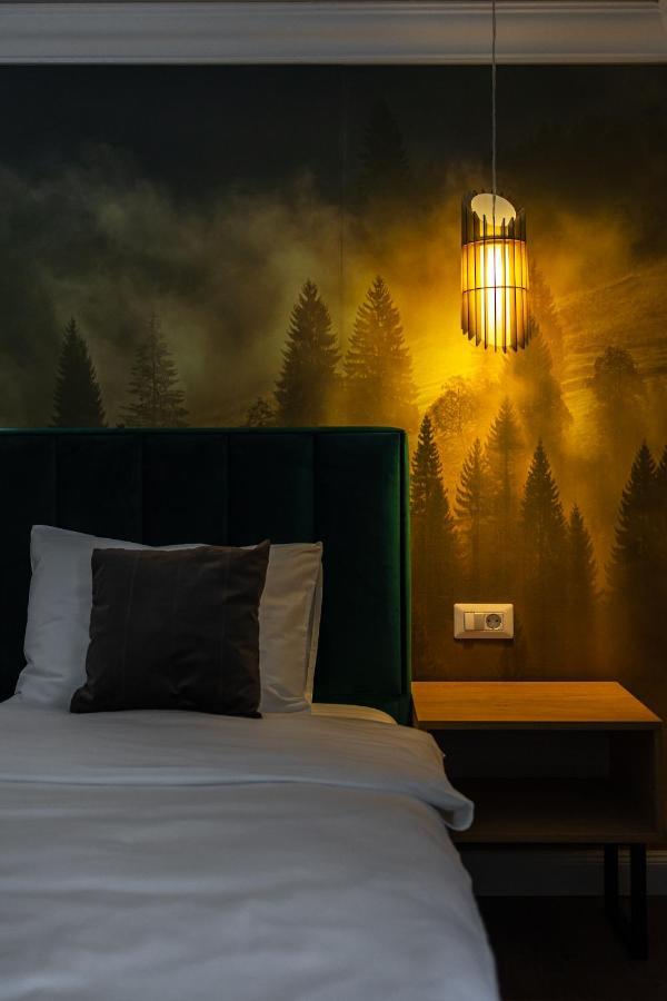 B59 Boutique Hotel Câmpulung Moldovenesc Buitenkant foto