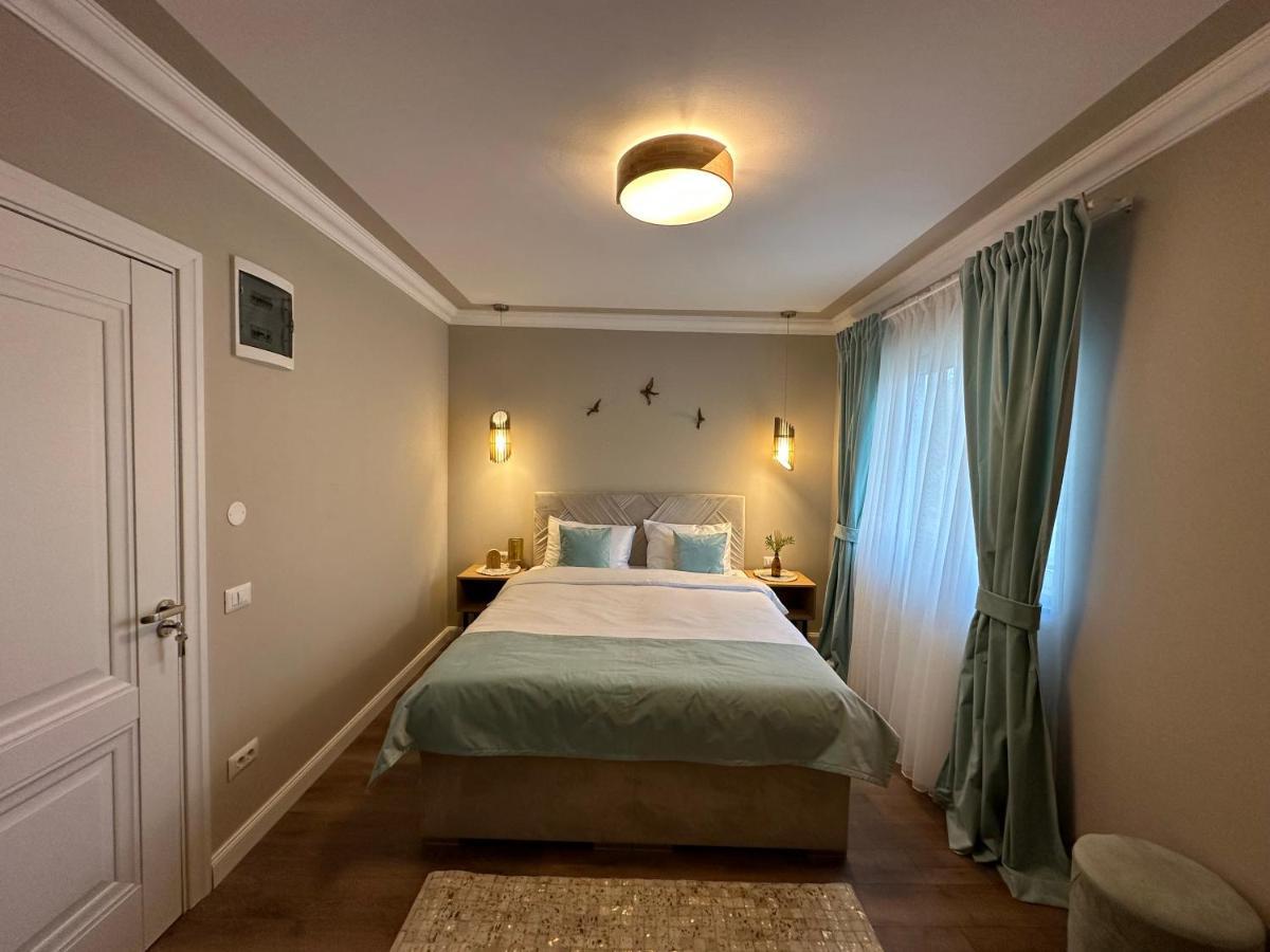 B59 Boutique Hotel Câmpulung Moldovenesc Buitenkant foto