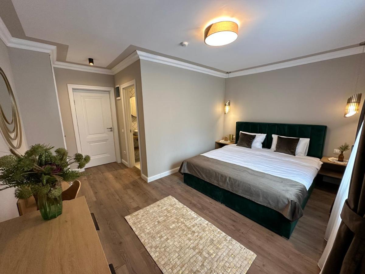 B59 Boutique Hotel Câmpulung Moldovenesc Buitenkant foto