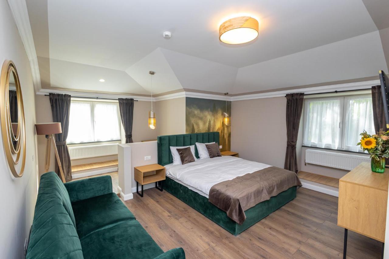 B59 Boutique Hotel Câmpulung Moldovenesc Buitenkant foto