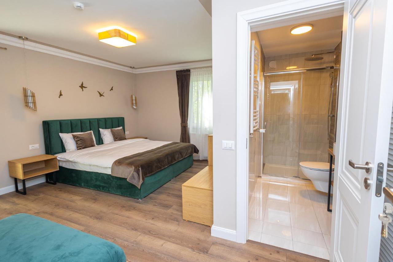 B59 Boutique Hotel Câmpulung Moldovenesc Buitenkant foto