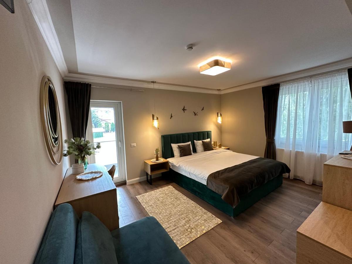 B59 Boutique Hotel Câmpulung Moldovenesc Buitenkant foto